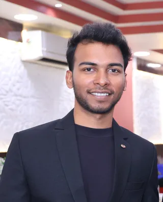 Neeraj Shah, SEBI Registered Research Analyst